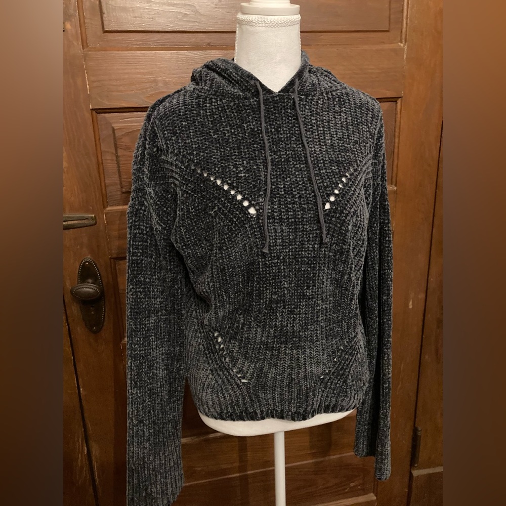 True Craft Core Hooded Sweater size Large